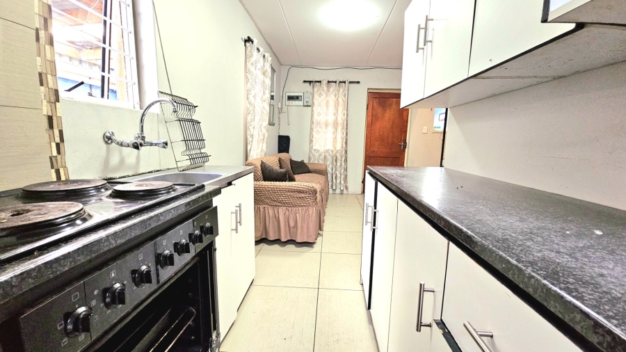 2 Bedroom Property for Sale in Harmony Village Western Cape